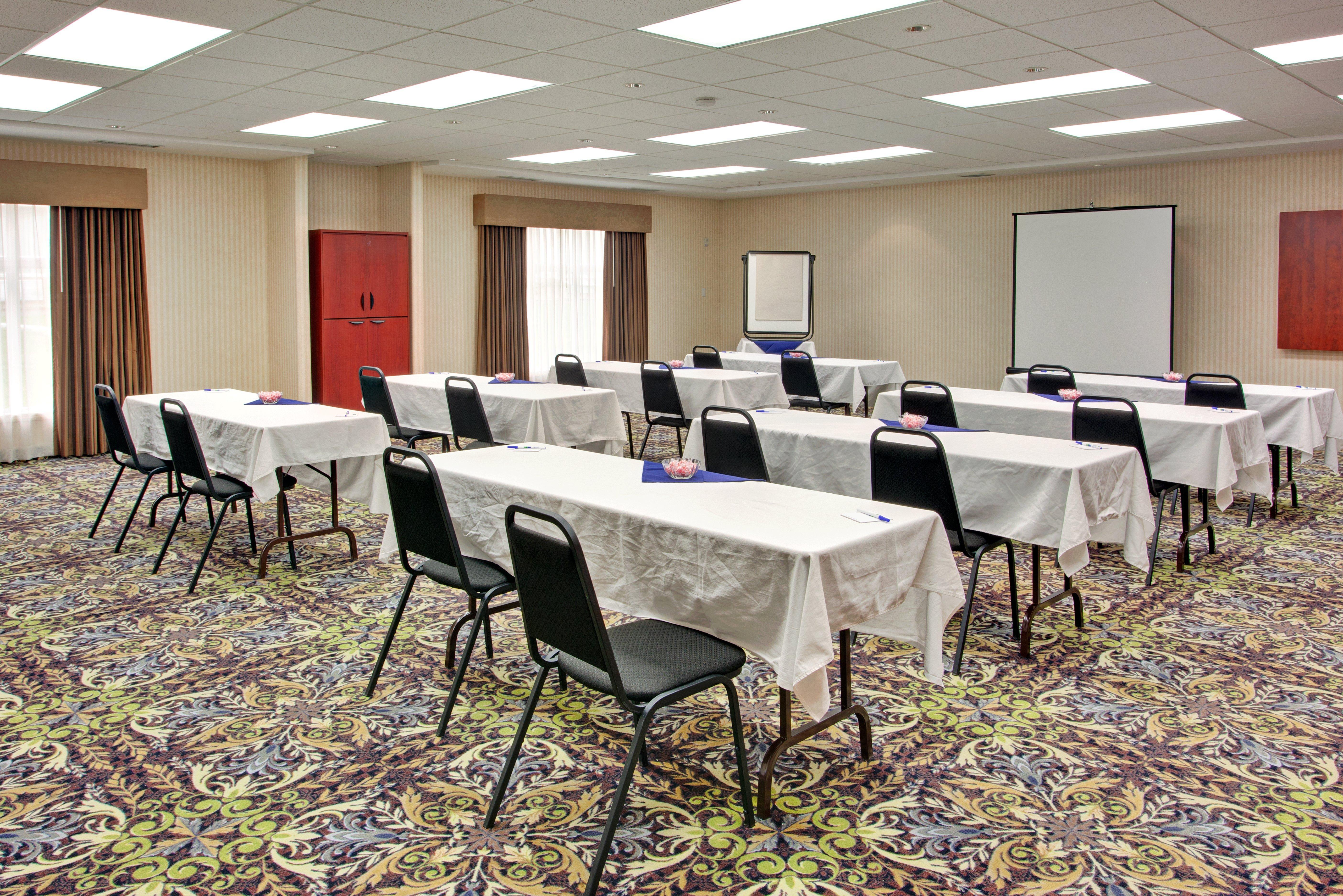 Express & - Edmonton International Airport By Ihg