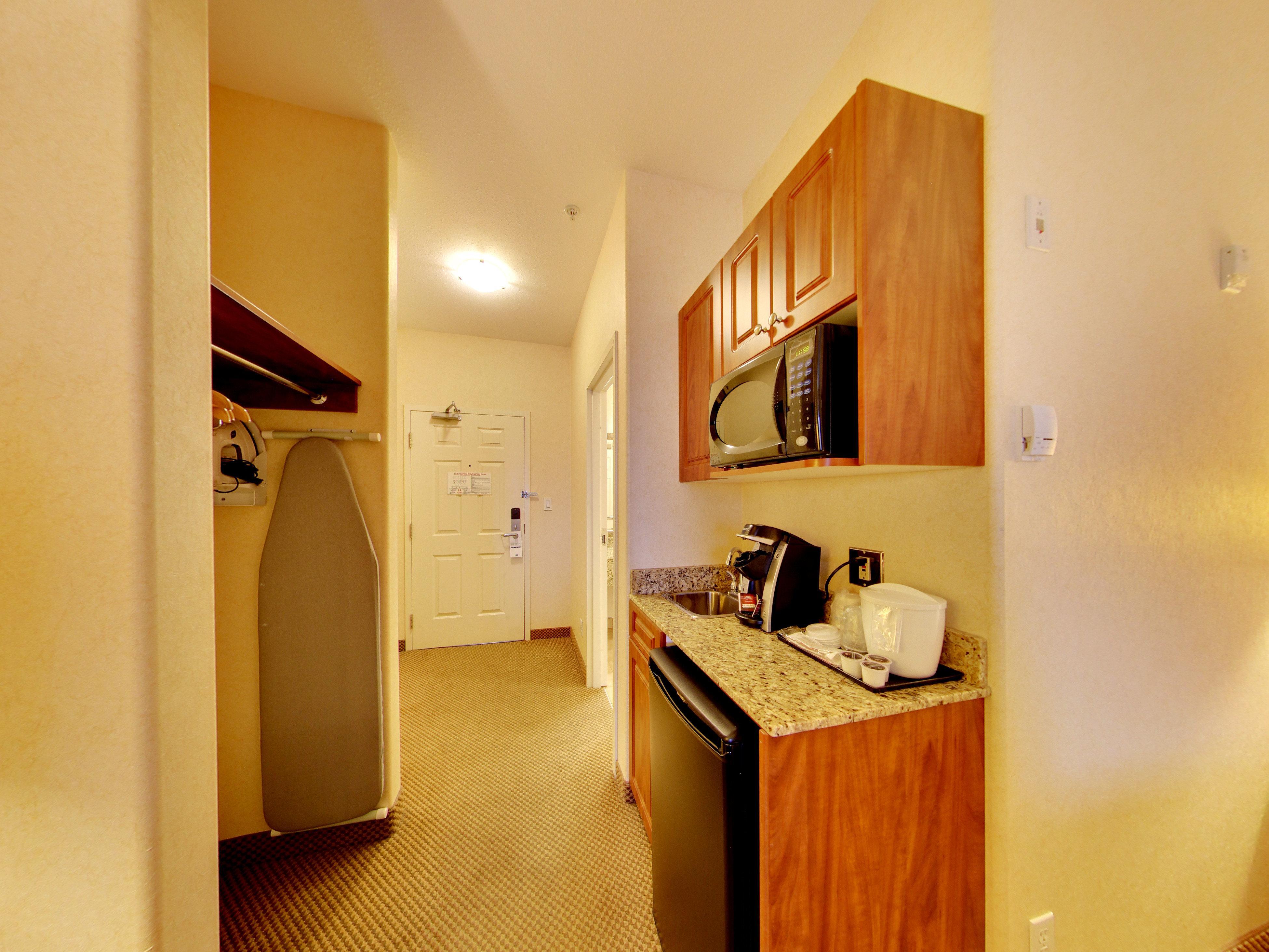 Hotel Express & - Edmonton International Airport By Ihg