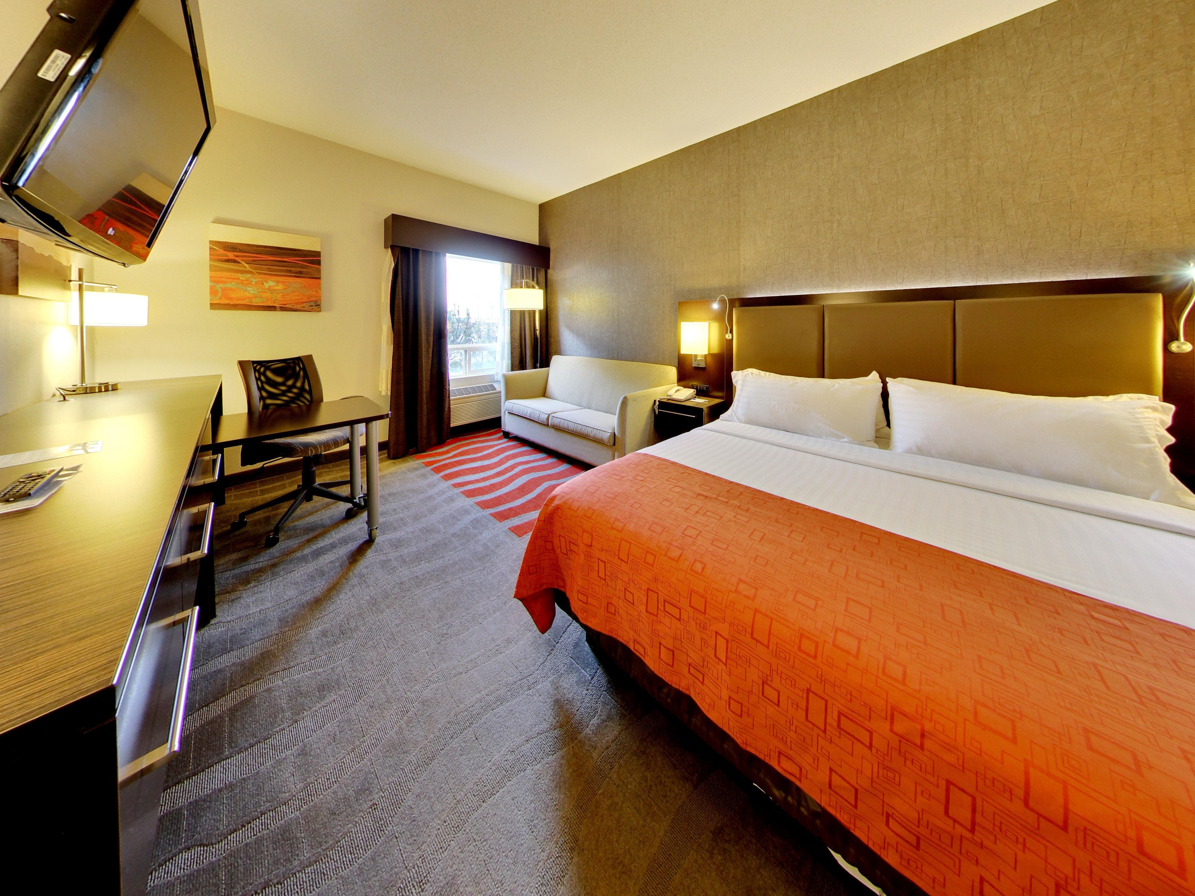 Express & - Edmonton International Airport By Ihg Hotel 2*